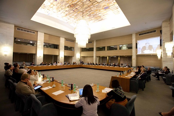 Participants gather in the Italian Ministry of Foreign Affairs for the CoC Third Regional Conference (Leonardo Puccini).